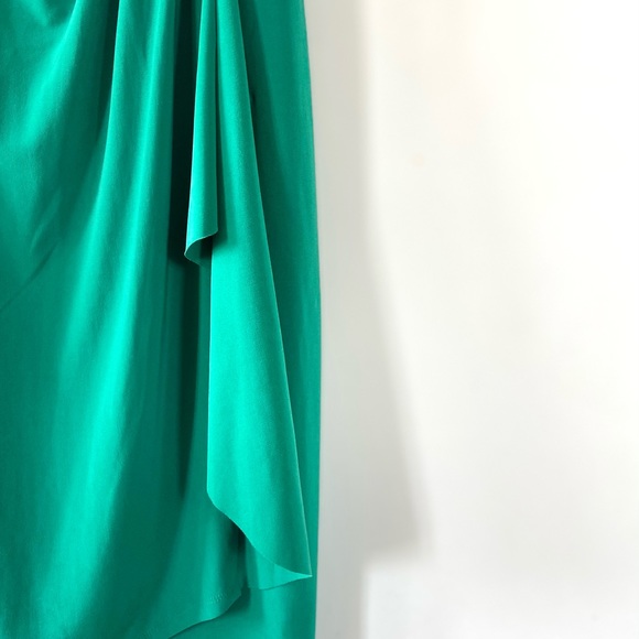 Sleeveless faux wrap dress - Picture 6 of 7